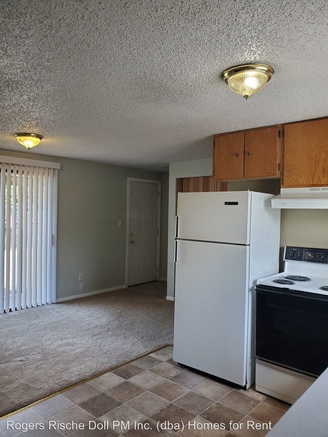 Building Photo - 1260 E Whidbey Ave