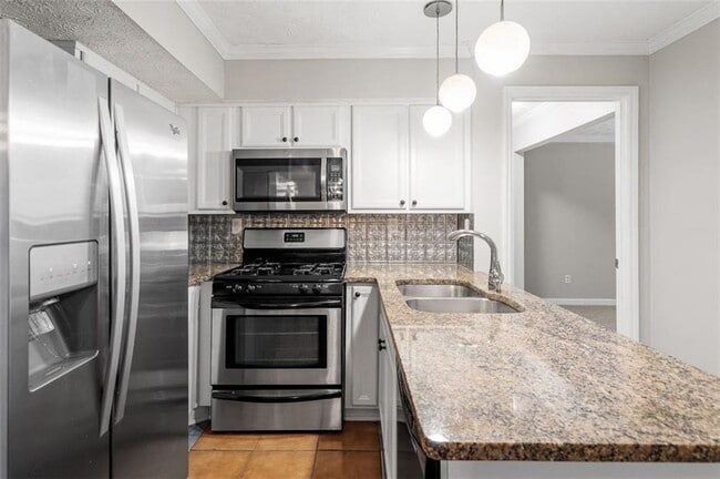 Building Photo - 2045 Brian Way