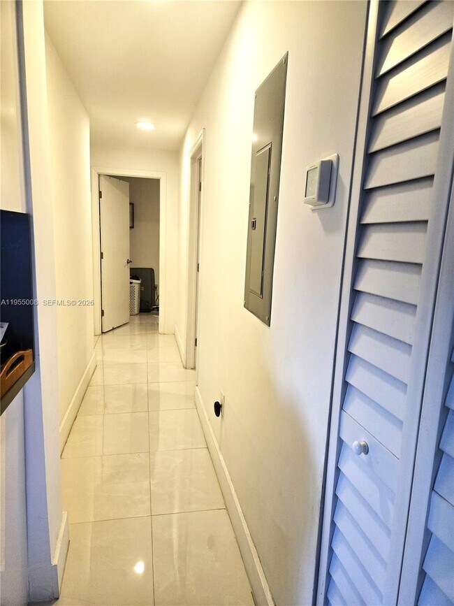 Foto del edificio - 8780 SW 36th St