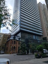 Building Photo - 15-2615 Grenville St