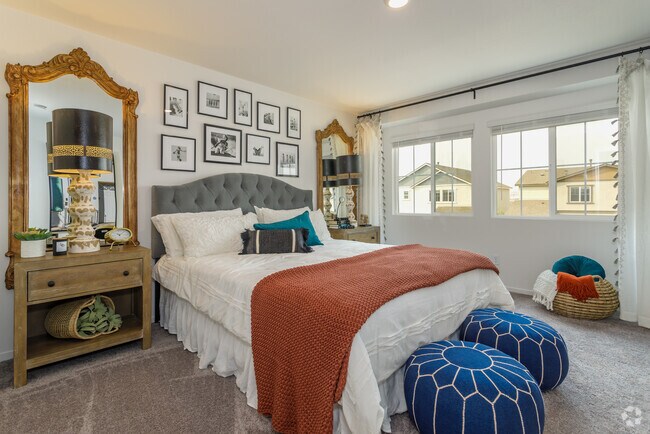 4BR, 2.5BA - 1,811SF - Aspen Vista at Anchor Pointe