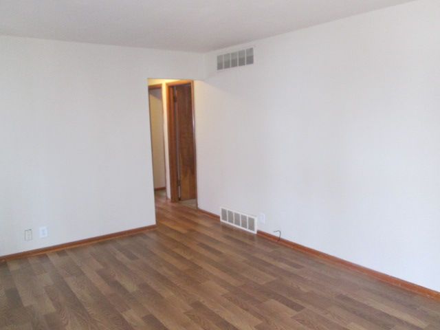 Building Photo - 8208 W Eggert Pl