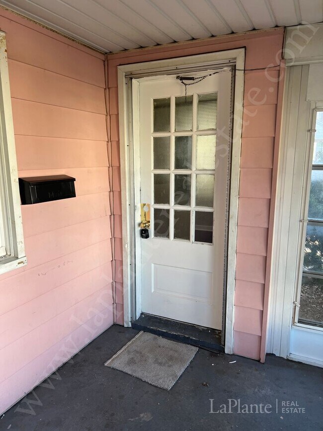 Building Photo - Cute 2 Bedroom Home for Rent