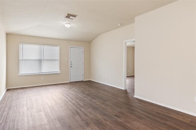 Building Photo - 19010 Wild Yaupon Dr