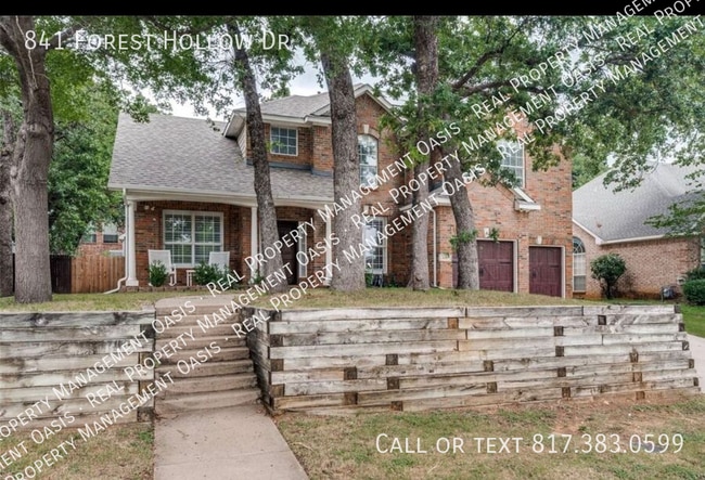 Building Photo - 841 Forest Hollow Dr