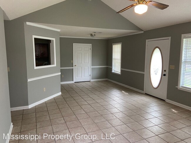 Building Photo - 3 br, 2 bath House - 1003 Turtle Creek Blvd