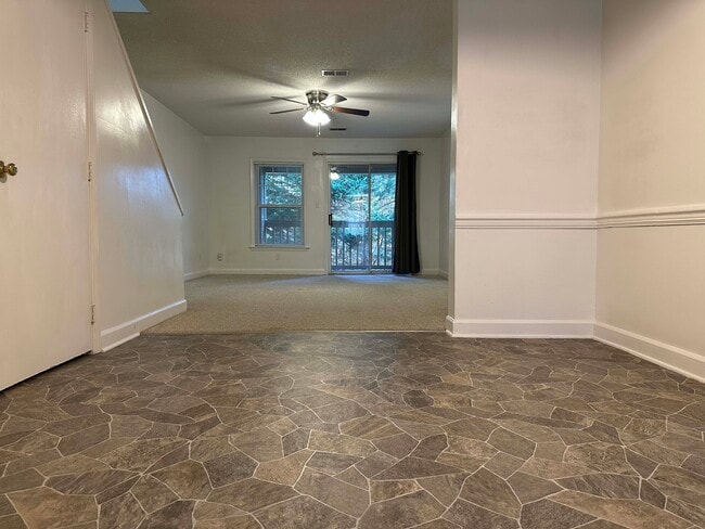 Building Photo - 2500 Avent Ferry Rd