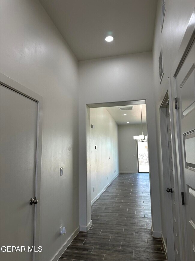Building Photo - 51073 Sand Verbena Ave