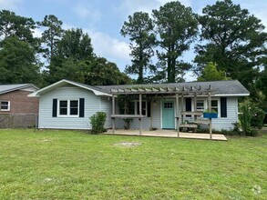 Building Photo - 5802 Anne Dr