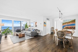 Building Photo - 2841 N Ocean Blvd