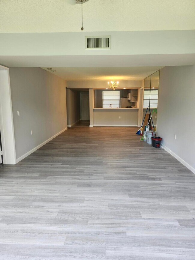 Building Photo - 3515 Village Blvd