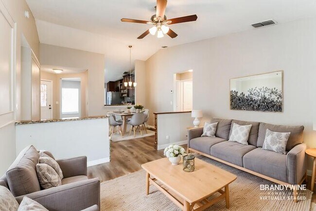 Building Photo - 7803 Myrtle Oak Ln
