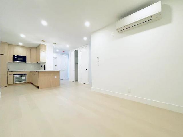 Building Photo - 3 bedroom in Brooklyn NY 11215