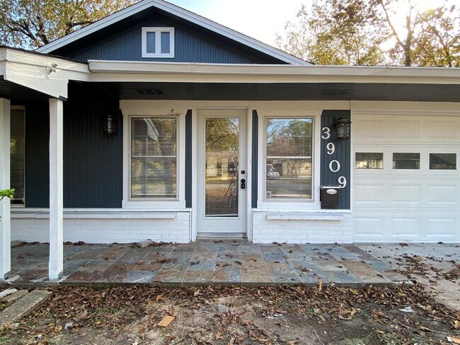 Foto del edificio - 3909 Ascot Ln