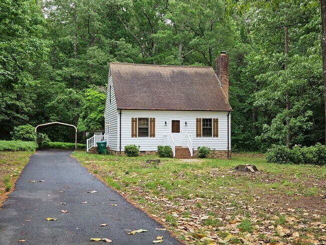 Foto del edificio - 3 bedroom 2 bath Cape in the heart of Rural Varina