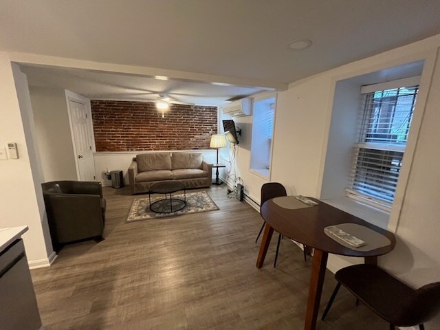 Foto del edificio - 1646 Newton St NW