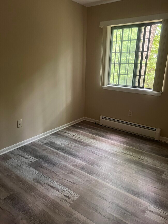 Alcove - 1 Foxwood Dr