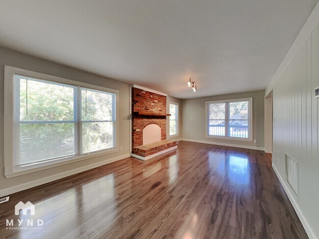 Foto del edificio - 1308 Hickory Hollow Ln