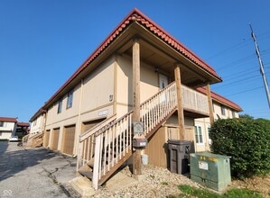 Building Photo - 8546 Palo Verde Terrace