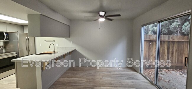 Building Photo - 5787 Haskell Ave