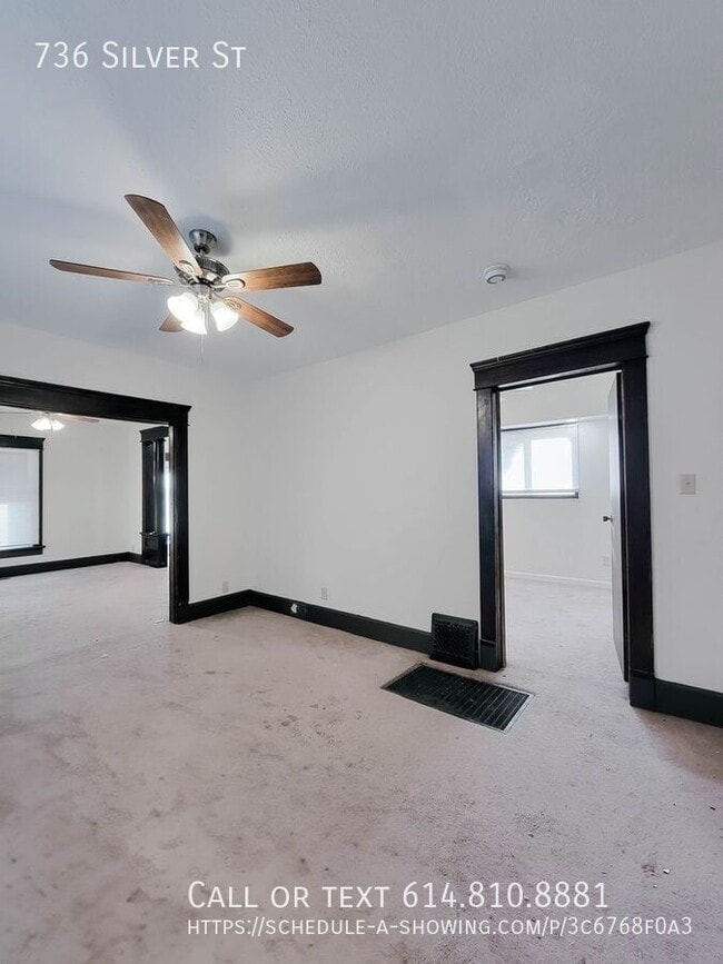 Building Photo - 736 Silver St