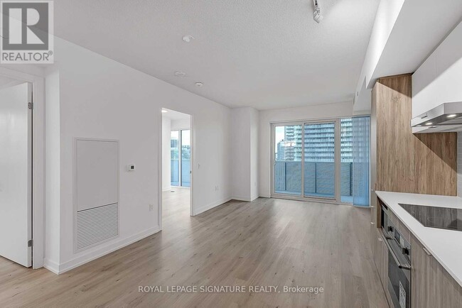 Building Photo - 138 Downes St