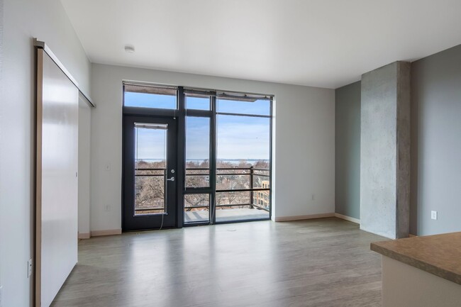 Interior Photo - Lyric