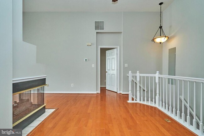 Foto del edificio - 11407 Gate Hill Pl