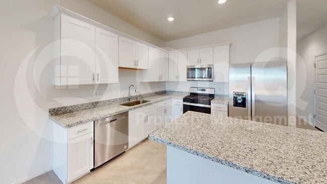 Building Photo - 12040 E Patricia Ann Dr