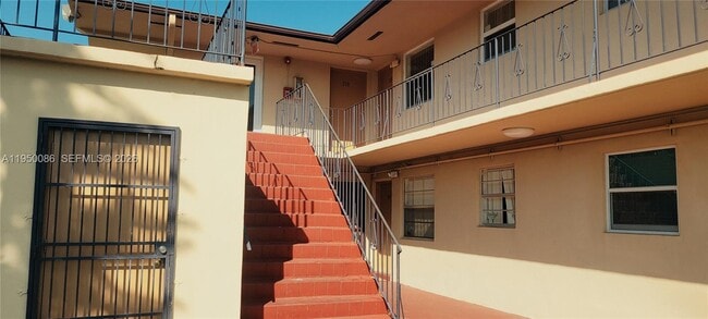 Foto del edificio - 3905 SW 78th Ct