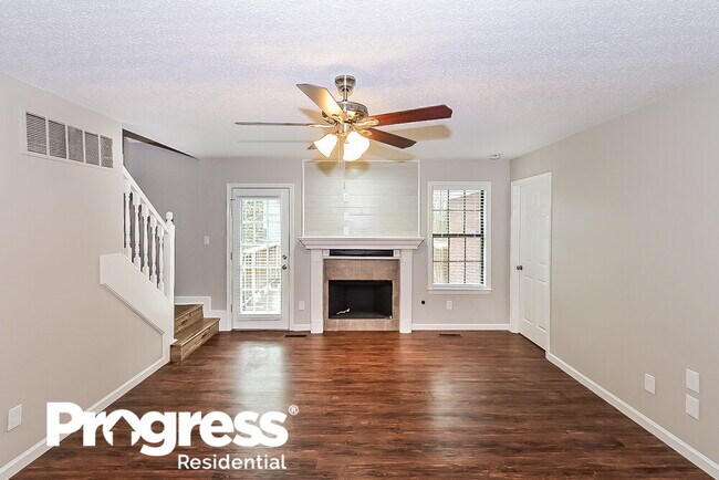 Building Photo - 4000 Windermere Dr