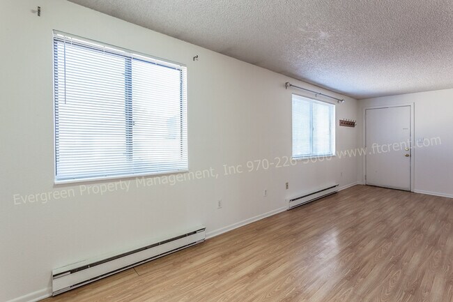 Foto del edificio - 1244 Maple St