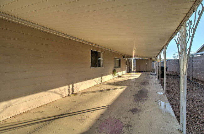 Building Photo - 2127 N St