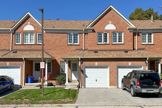 Building Photo - 10 Bassett Blvd