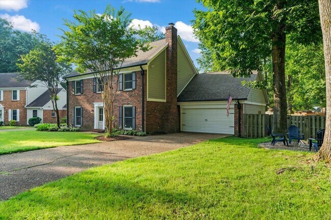 Building Photo - 8783 Lower Woods Cove