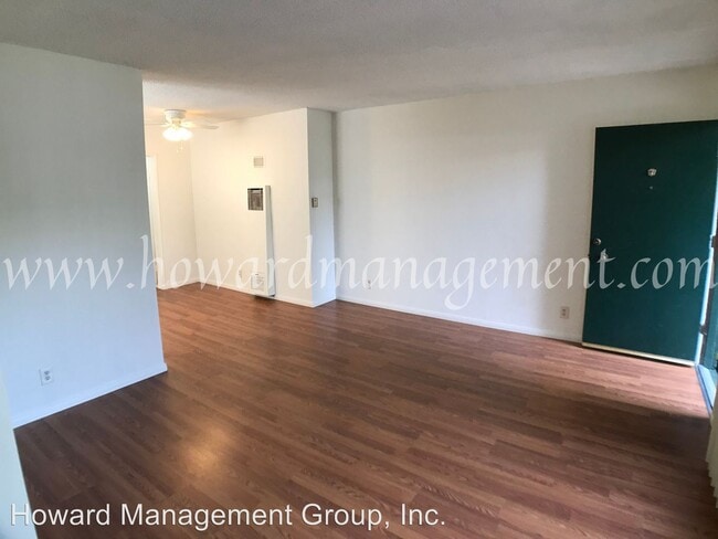 Building Photo - 1623 S Bundy Dr