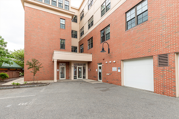 Building Photo - 26 New Derby St