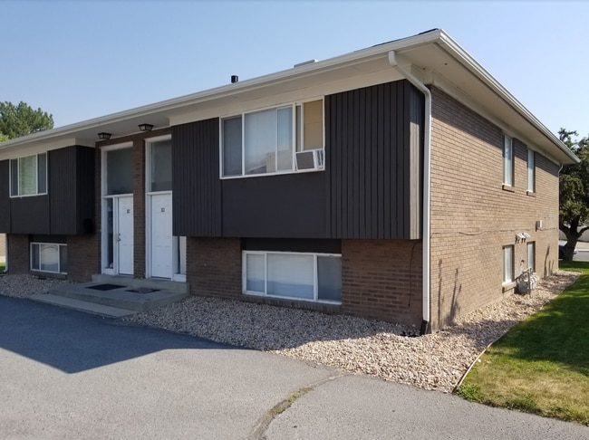 Building Photo - 263 E 200 N