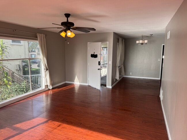 Building Photo - 1816 E Ocean Blvd