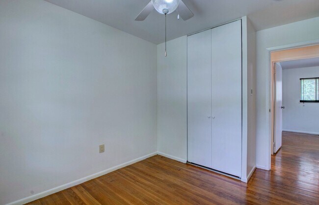 Foto del edificio - Spacious 4 bed, 2 bath in Sherwood!