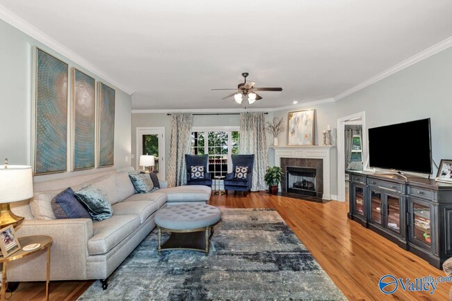 Foto del edificio - 230 Bishop Farm Way
