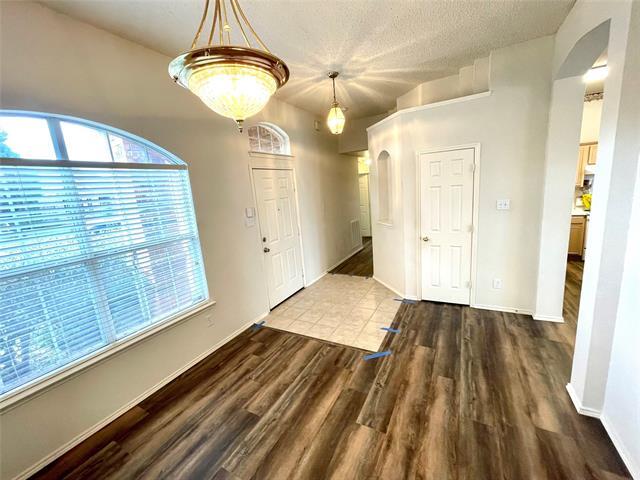Building Photo - 1516 Broadmoor Dr