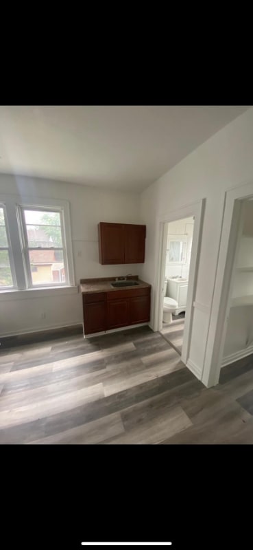 Building Photo - 4012 Deodar St