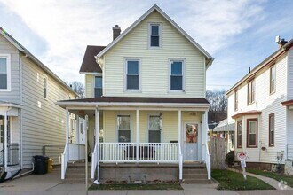 Building Photo - 2831 Jackson St