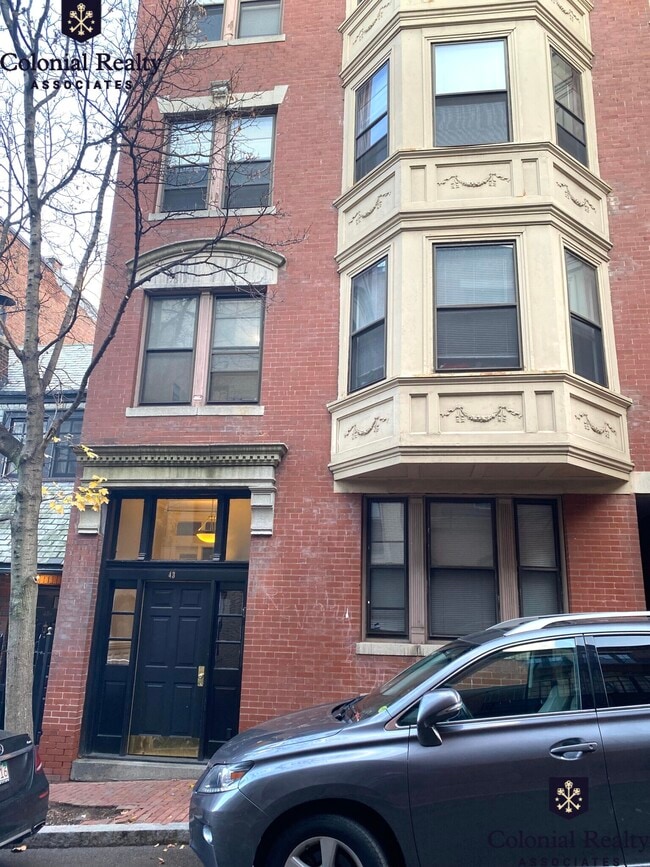 Building Photo - 41 Joy St