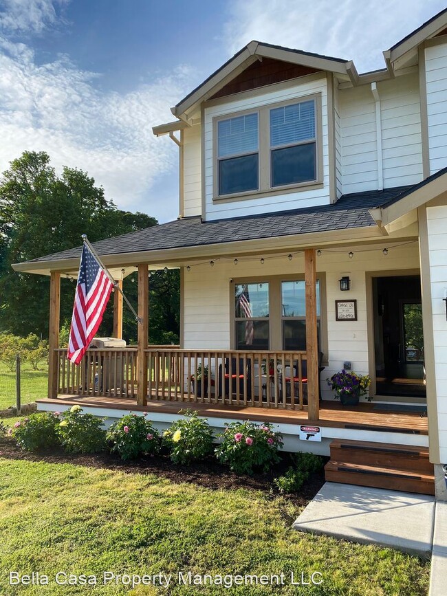 Foto del edificio - 4 br, 2.5 bath House - 204 SE Hope Court
