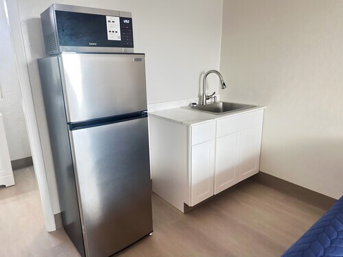 Foto del edificio - 4645 N Socrum Loop Rd