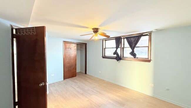 Building Photo - 15020 Woodlawn Ave E