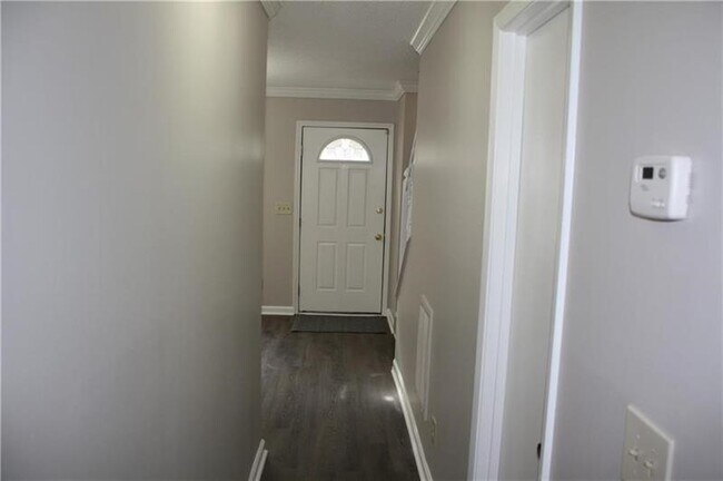Building Photo - 520 Northridge Crossing Dr