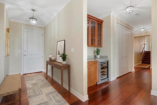 Building Photo - 50 N Plum Grove Rd